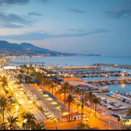 Coqueto Brisas Апартаменти Фуенхірола